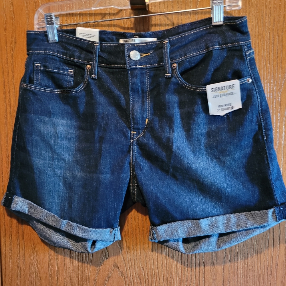 Levi Strauss- Signature Mid-rise jean shorts